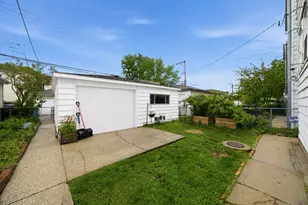 5039 W Cullom Ave, Chicago, IL 60641 - Photo 11