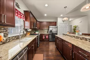 1218 Coolidge Ct, Sycamore, IL 60178 - Photo 9