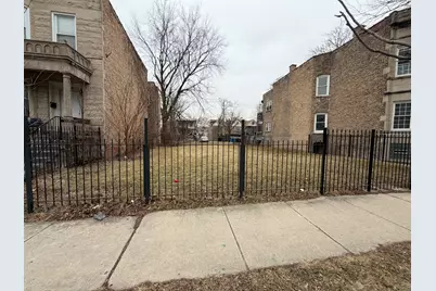 4337 W Jackson Boulevard, Chicago, IL 60624 - Photo 1