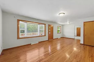 2409 W John St, Champaign, IL 61821 - Photo 9