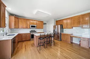 18950 W Glenhurst Dr, Lake Villa, IL 60046 - Photo 9