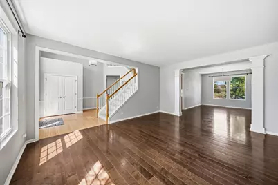 18950 W Glenhurst Drive, Lake Villa, IL 60046 - Photo 5