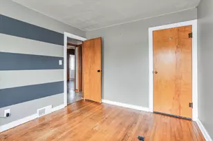 3234 E Fulton Ave, Decatur, IL 62521 - Photo 27