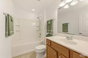816 Colchester Dr, Oswego, IL 60543 - Photo 13