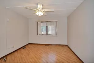 15249 Catalina Dr, Orland Park, IL 60462 - Photo 19