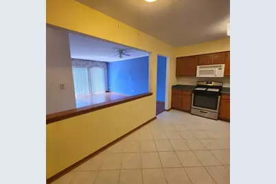5360 N Lowell Avenue #510, Chicago, IL 60630 - Photo 7