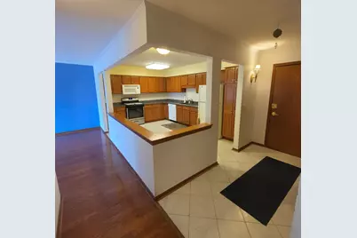 5360 N Lowell Avenue #510, Chicago, IL 60630 - Photo 5