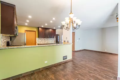 2284 Woodside Drive, Carpentersville, IL 60110 - Photo 5