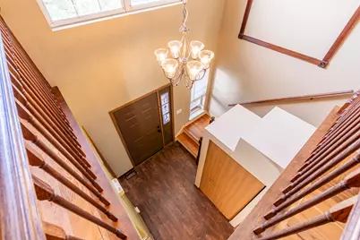 2284 Woodside Drive, Carpentersville, IL 60110 - Photo 9