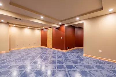 2284 Woodside Drive, Carpentersville, IL 60110 - Photo 19
