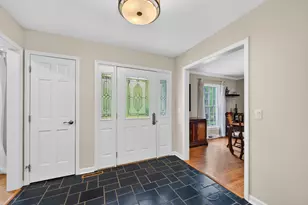 21101 N Middleton Dr, Kildeer, IL 60047 - Photo 9