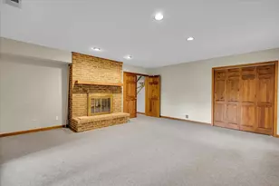 90 Briargate Rd, Cary, IL 60013 - Photo 29