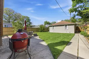5430 N Lamon Ave, Chicago, IL 60630 - Photo 27
