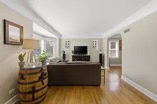5430 N Lamon Ave, Chicago, IL 60630 - Photo 5