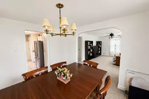 913 Flossmoor Ave, Waukegan, IL 60085 - Photo 7