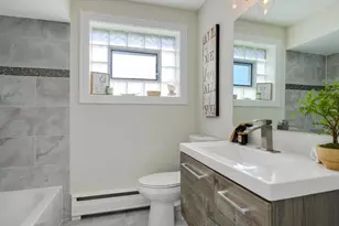 2031 N 74th Ave, Elmwood Park, IL 60707 - Photo 11