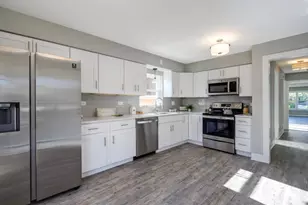 2031 N 74th Ave, Elmwood Park, IL 60707 - Photo 5