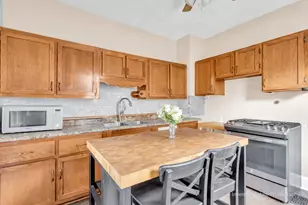 211 N Wright St, Naperville, IL 60540 - Photo 7