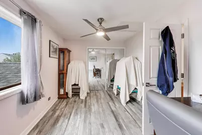 391 Meadow Green Lane, Round Lake Beach, IL 60073 - Photo 17