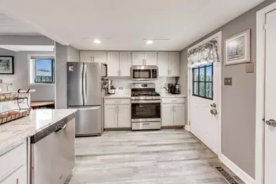 391 Meadow Green Lane, Round Lake Beach, IL 60073 - Photo 5