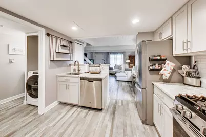 391 Meadow Green Lane, Round Lake Beach, IL 60073 - Photo 9