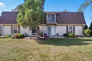 2312 Hyde Ct, Schaumburg, IL 60194 - Photo 3