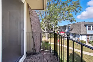 2312 Hyde Ct, Schaumburg, IL 60194 - Photo 23