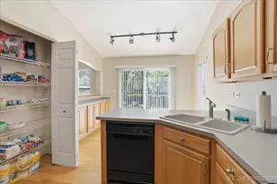 1502 Hartsburg Ln, North Aurora, IL 60542 - Photo 31