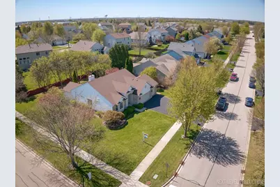 1502 Hartsburg Lane, North Aurora, IL 60542 - Photo 45