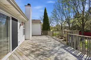 1502 Hartsburg Ln, North Aurora, IL 60542 - Photo 5