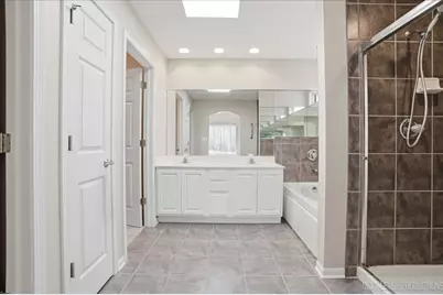 1502 Hartsburg Lane, North Aurora, IL 60542 - Photo 19