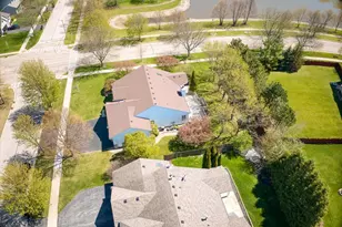 1502 Hartsburg Ln, North Aurora, IL 60542 - Photo 41