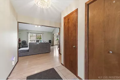 1721 W Galena Boulevard, Aurora, IL 60506 - Photo 5