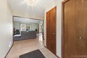 1721 W Galena Blvd, Aurora, IL 60506 - Photo 5