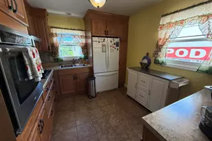 315 Sauganash St, Park Forest, IL 60466 - Photo 5