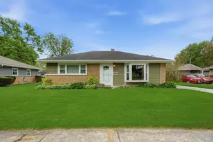 315 Sauganash St, Park Forest, IL 60466 - Photo 1