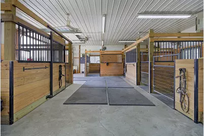 12282 N Grove Road, Sycamore, IL 60178 - Photo 35