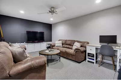 12282 N Grove Road, Sycamore, IL 60178 - Photo 27
