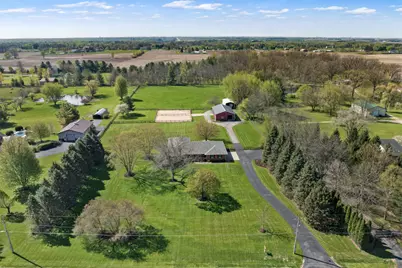 12282 N Grove Road, Sycamore, IL 60178 - Photo 3