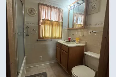 1233 Park Avenue, North Chicago, IL 60064 - Photo 9