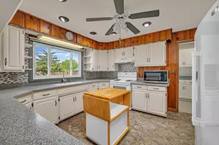 1010 Harmony Ave, Mazon, IL 60444 - Photo 9