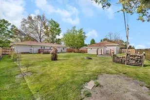 1010 Harmony Ave, Mazon, IL 60444 - Photo 27