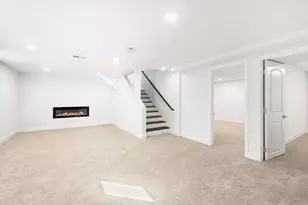9048 Oneill Dr, Burr Ridge, IL 60527 - Photo 19