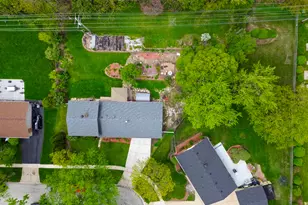 770 Woodlawn St, Hoffman Estates, IL 60169 - Photo 27