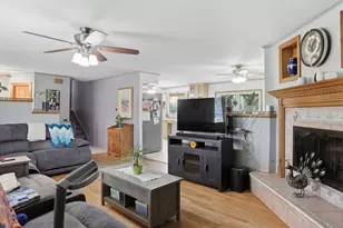 770 Woodlawn St, Hoffman Estates, IL 60169 - Photo 13