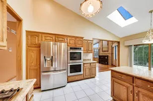 7758 Marquette Dr S, Tinley Park, IL 60477 - Photo 5