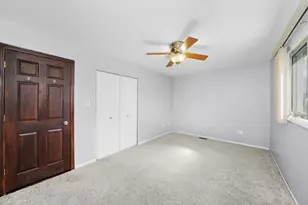 12820 S Blossom Dr, Alsip, IL 60803 - Photo 19