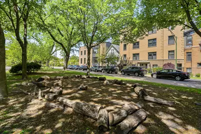 1744 W Henderson Street #2, Chicago, IL 60657 - Photo 1