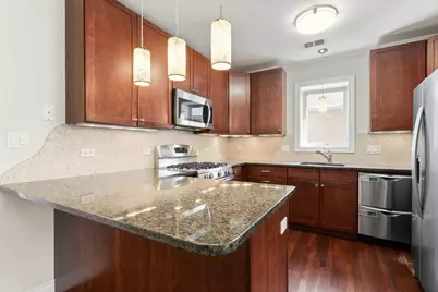1744 W Henderson Street #2, Chicago, IL 60657 - Photo 9