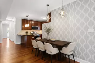 1744 W Henderson St, Chicago, IL 60657 - Photo 3